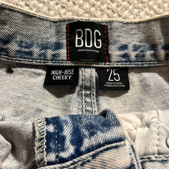BDG high rise jean shorts - Picture 3 of 3
